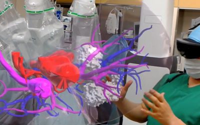 Training in surgical environments through Holographic Reality